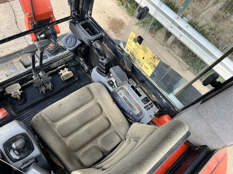 2016 Excavator