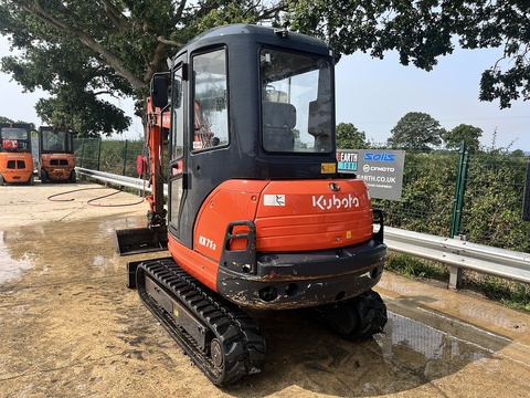 2017 Excavator