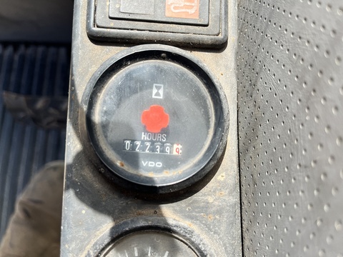 2005 1 Forklift