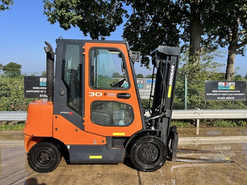 2011 Forklift