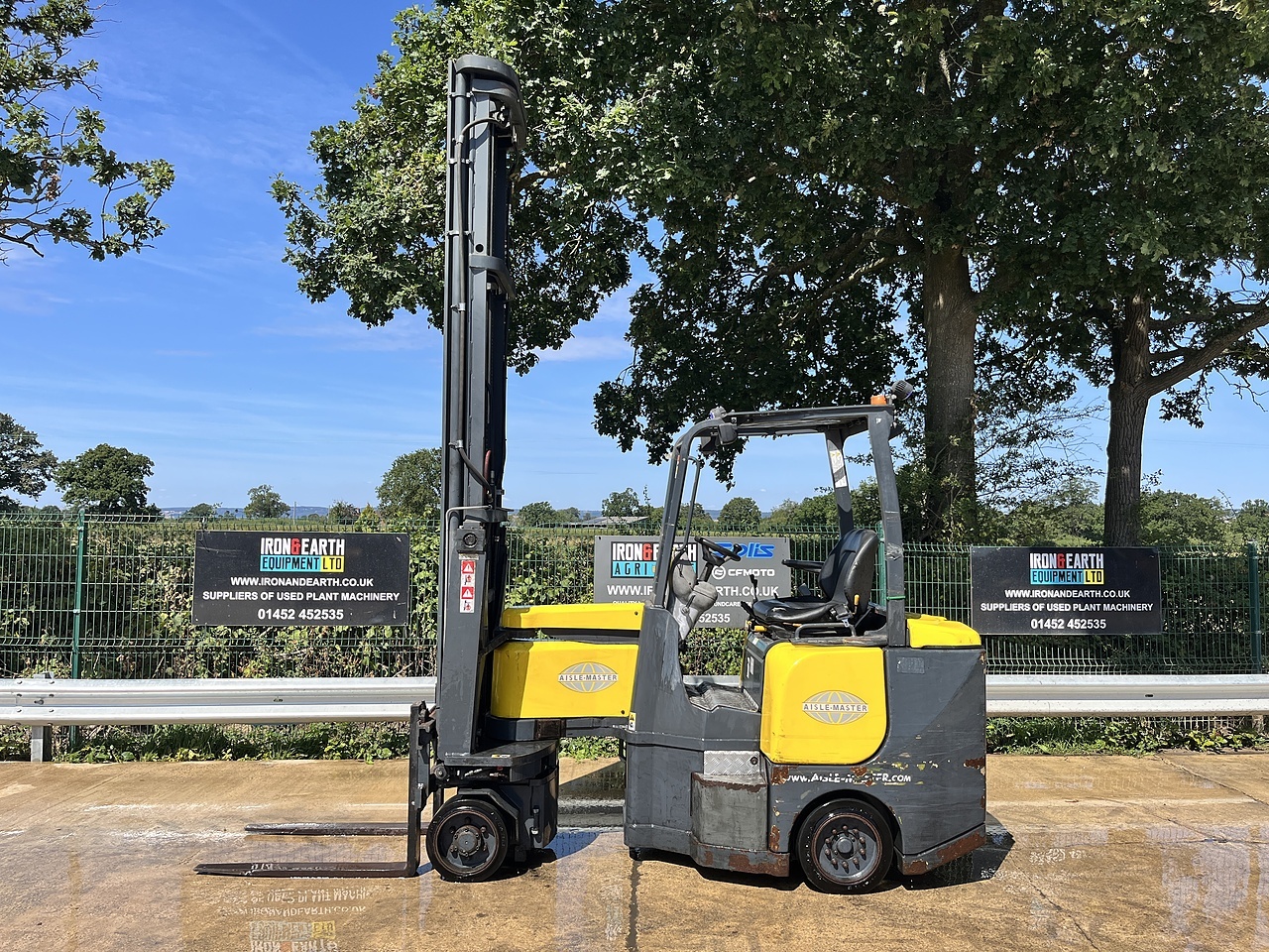 AisleMaster 2012 Forklift Electric