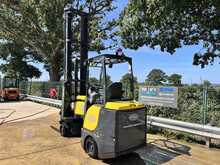 AisleMaster 20SHE Articulated Narrow Truck 