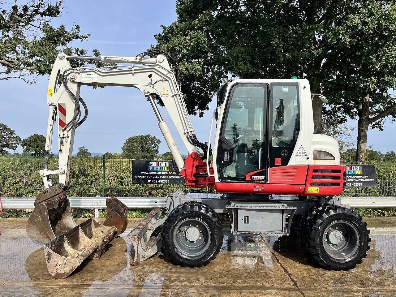 Takeuchi 2015 Excavator