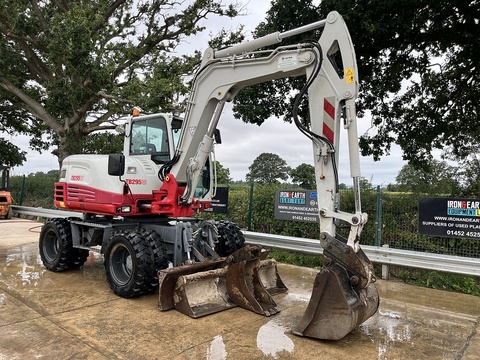 2015 Excavator