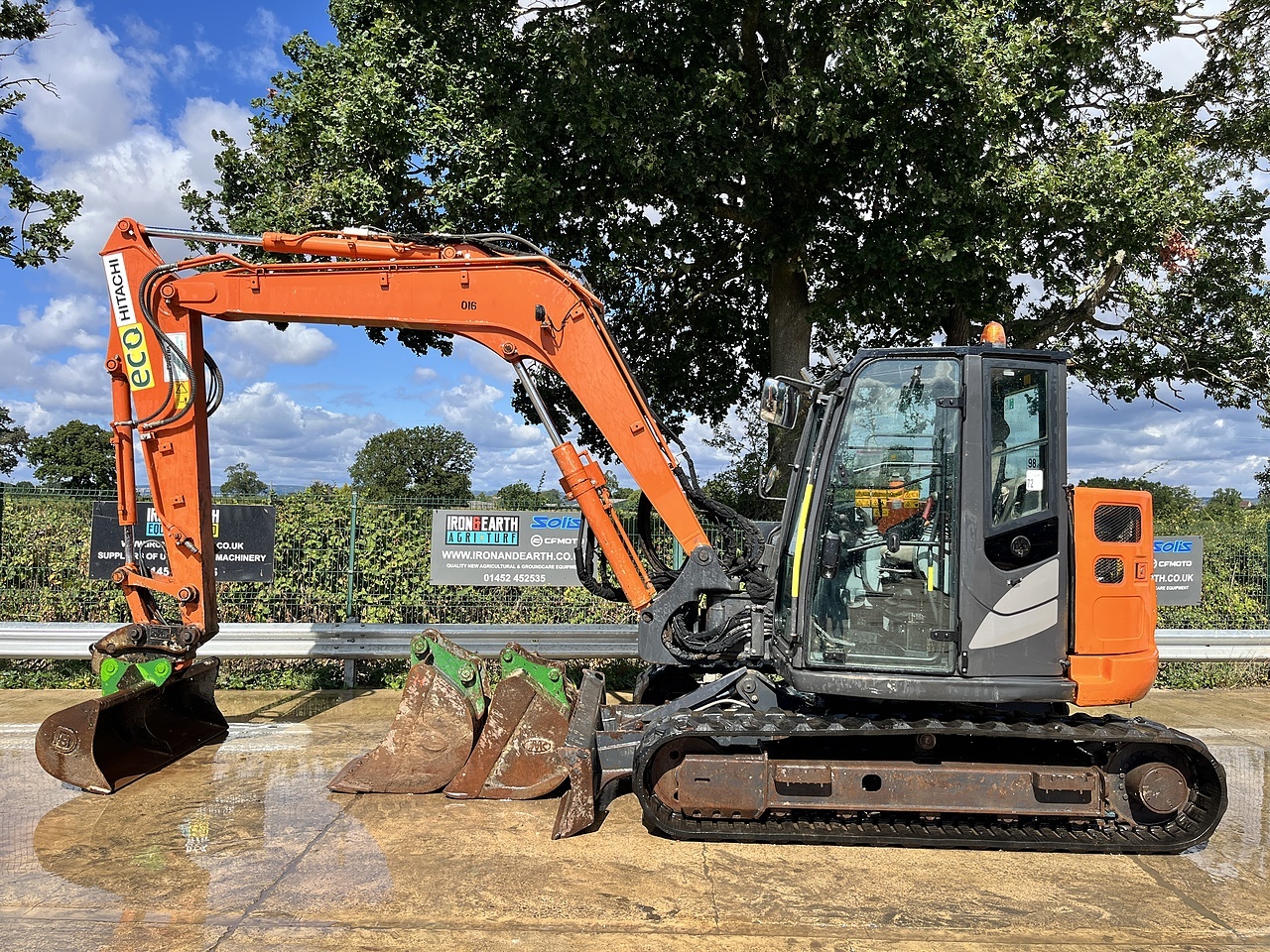 Hitachi 2019 Excavator