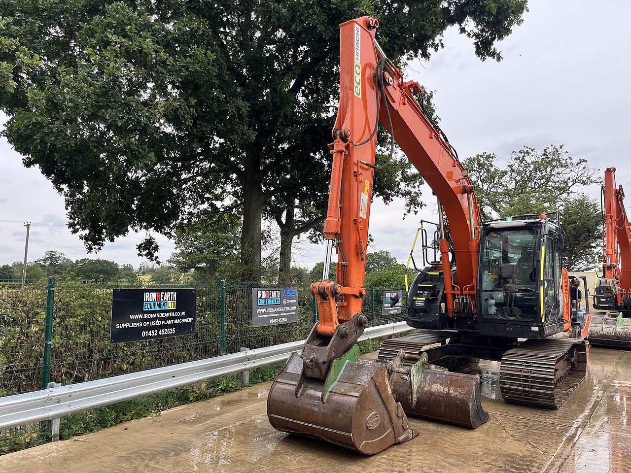 2019 Hitachi ZX135US-6 Excavator excavator for sale in Berkeley, Gloucestershire — photo 2