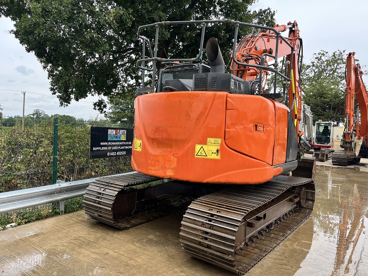 2019 Hitachi ZX135US-6 Excavator excavator for sale in Berkeley, Gloucestershire — photo 6