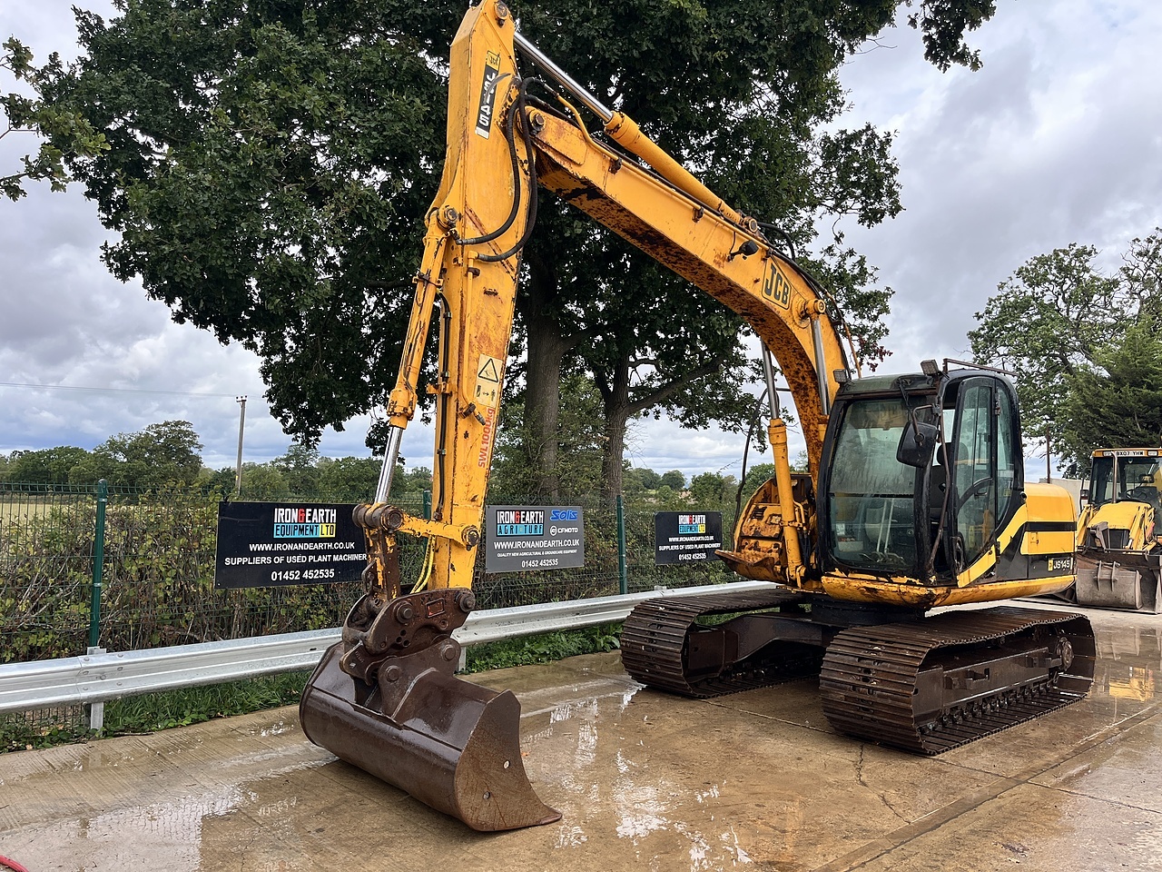 2007 JCB JS145 Excavator excavator for sale in Berkeley, Gloucestershire — photo 2