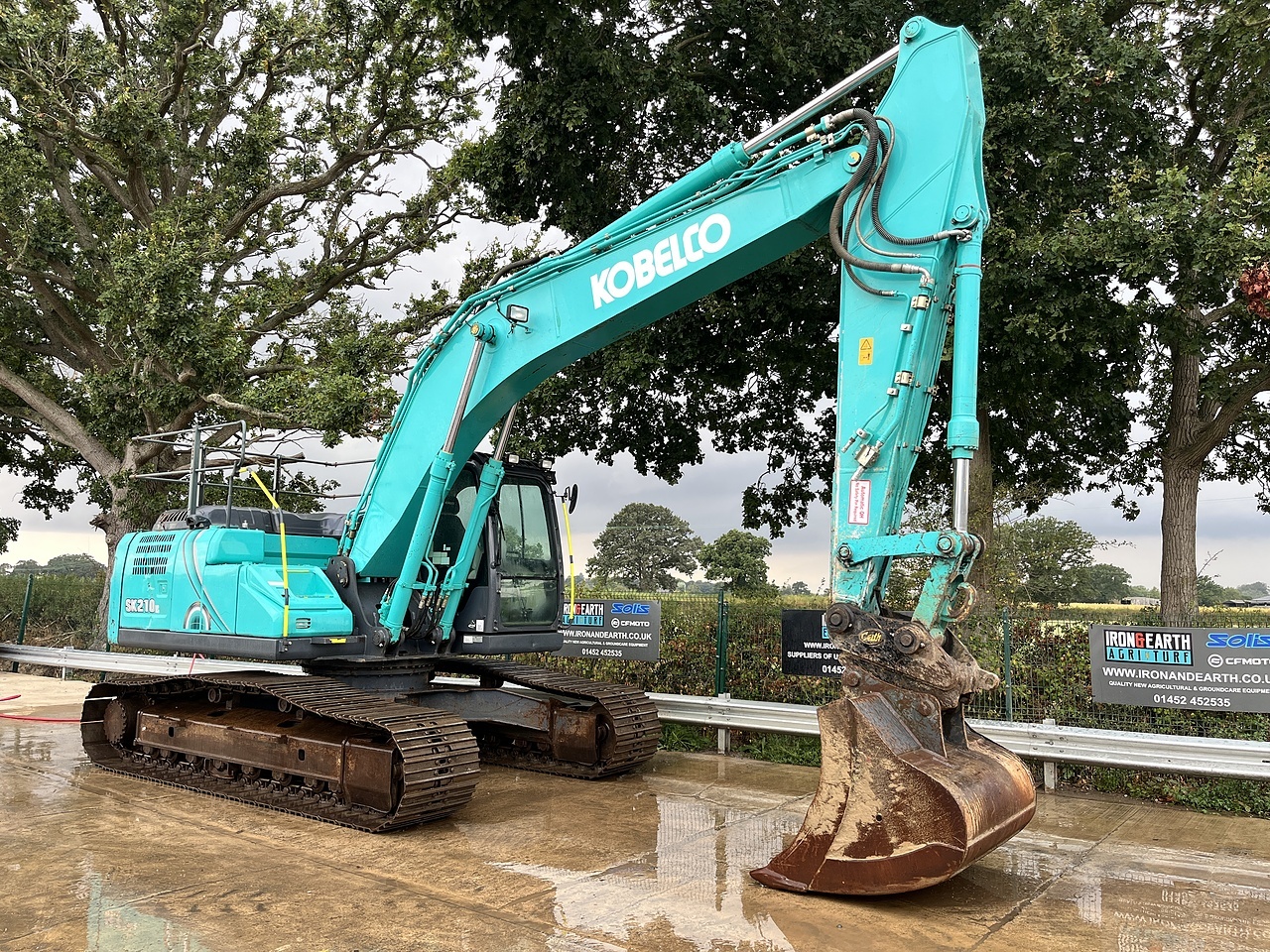 2021 Kobelco SK210LC-10E Excavator excavator for sale in Berkeley, Gloucestershire — photo 5