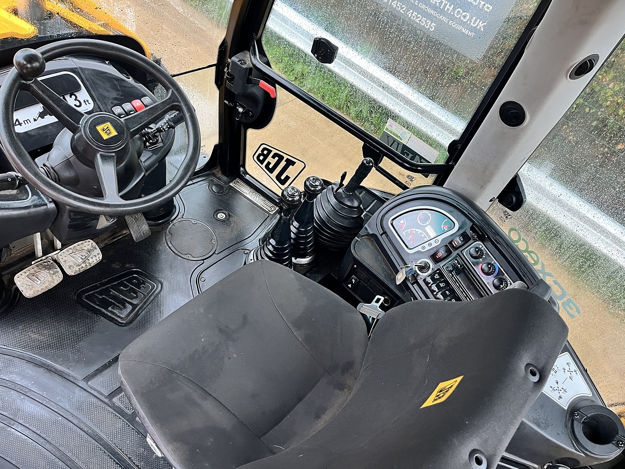 2018 JCB 3CX Backhoe Loader loader for sale in Berkeley, Gloucestershire — photo 10