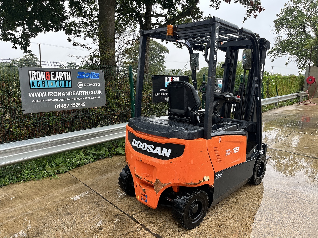 2015 Doosan B18X-7 Forklift forklift for sale in Berkeley, Gloucestershire — photo 6
