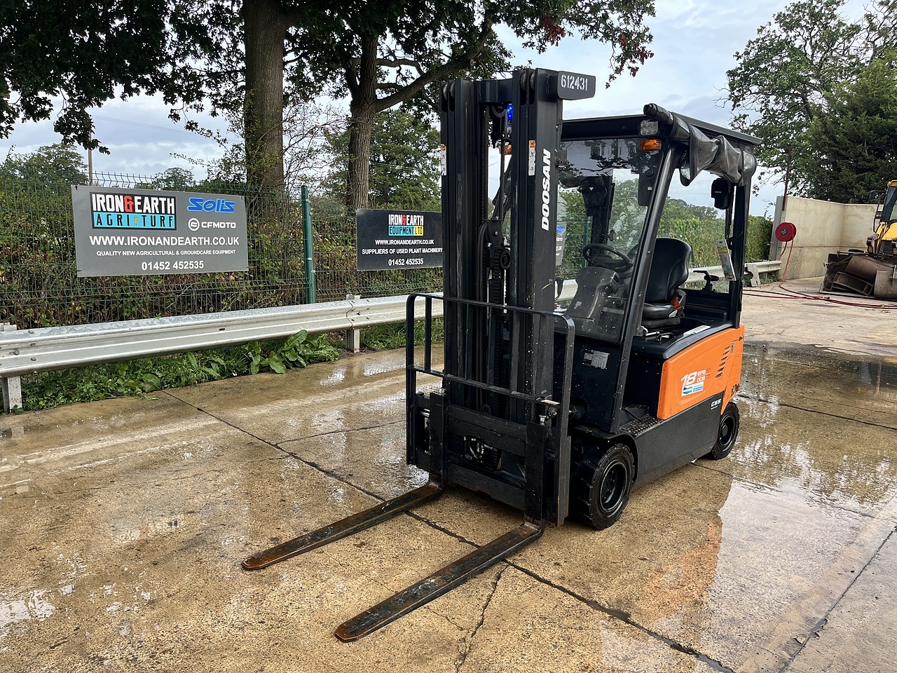 2020 Doosan B18X-7 Forklift forklift for sale in Berkeley, Gloucestershire — photo 2