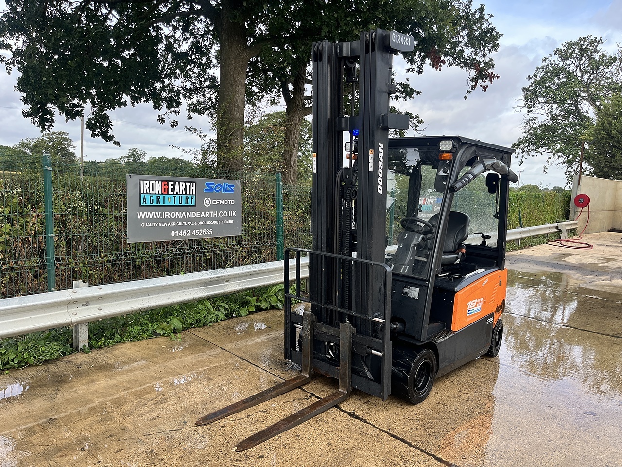 2020 Doosan B18X-7 Plus Forklift forklift for sale in Berkeley, Gloucestershire — photo 2