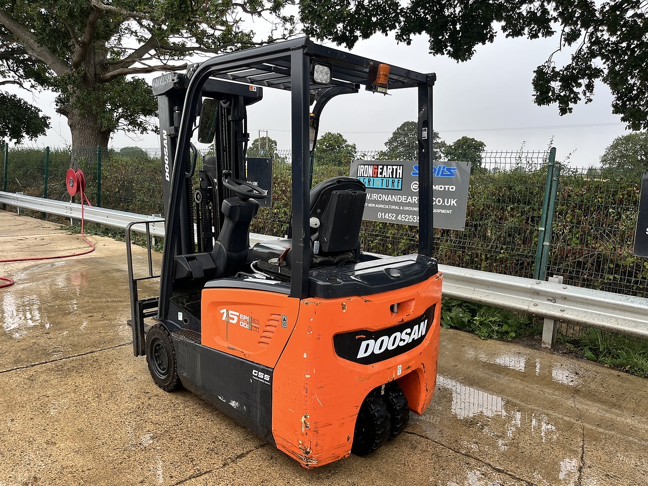 2017 Doosan B15T-7 Forklift forklift for sale in Berkeley, Gloucestershire — photo 3
