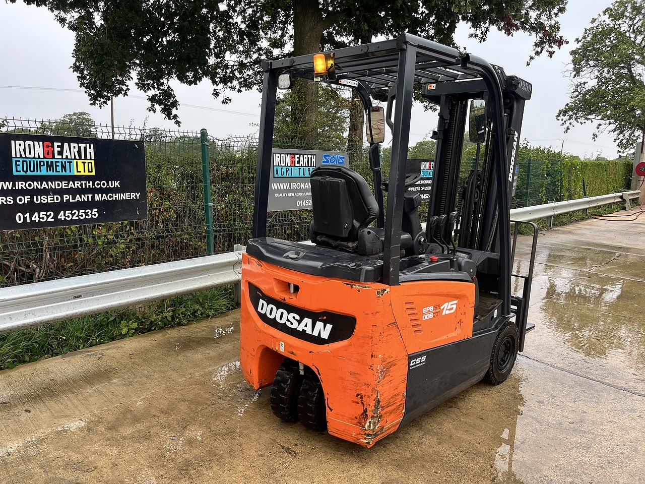 2017 Doosan B15T-7 Forklift forklift for sale in Berkeley, Gloucestershire — photo 6