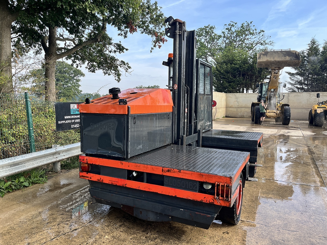 2007 Linde S40 Side Loader Forklift forklift for sale in Berkeley, Gloucestershire — photo 6