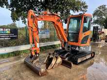 Doosan DX27Z Excavator 