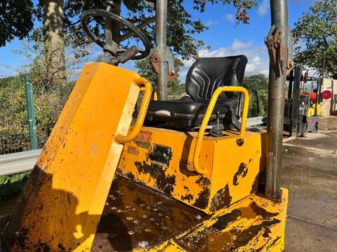 2004 Dumper
