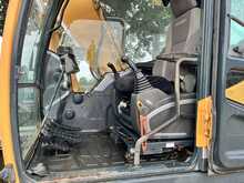 Hyundai ROBEX 140LC-9 Excavator 