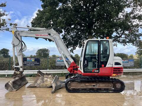 2016 Excavator