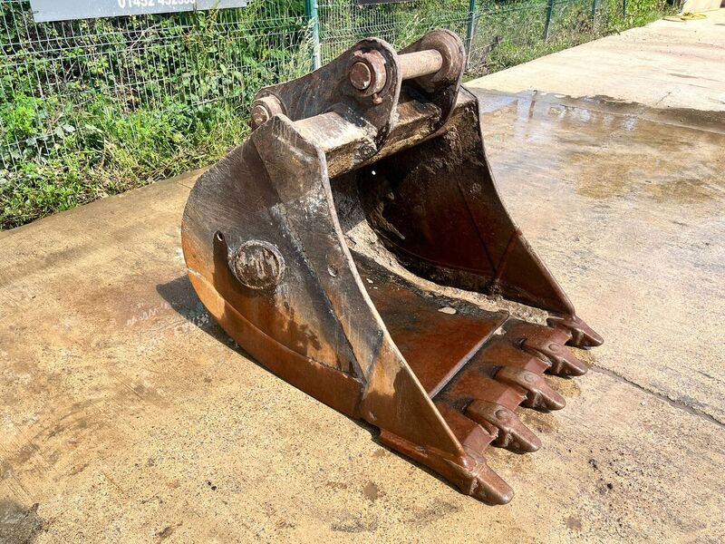 Used 34" Bulk Bucket For 14 Tonne Excavator Image 2