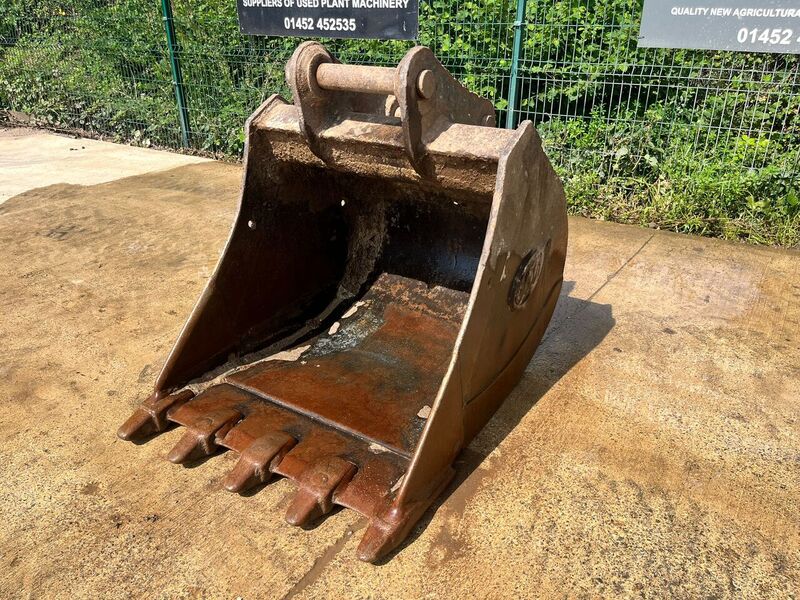 Used 34" Bulk Bucket For 14 Tonne Excavator Image 3