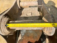 Used 34" Bulk Bucket For 14 Tonne Excavator Image 4