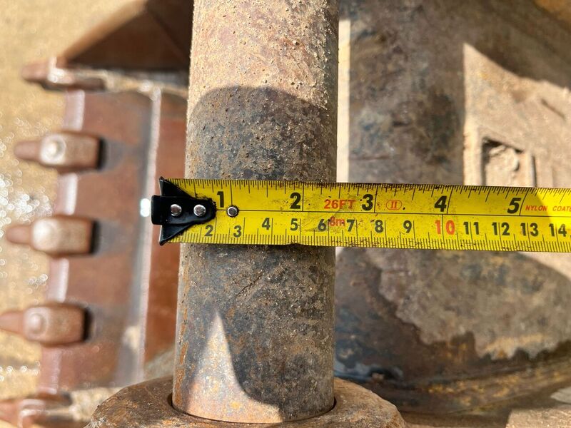 Used 34" Bulk Bucket For 14 Tonne Excavator Image 5