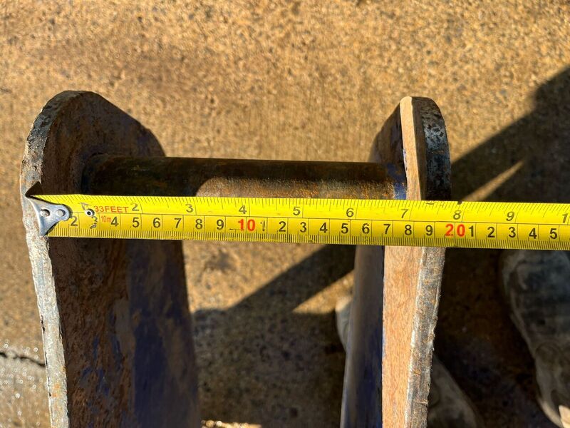 Used Pallet Forks on JCB Hitch For Excavator Image 6