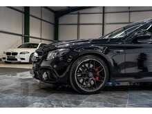 Mercedes-Benz E Class E63 V8 BiTurbo AMG S - U55659