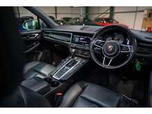 Porsche Macan T - U55699
