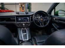 Porsche Macan T - U55699