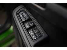 Porsche Macan T - U55699