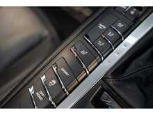 Porsche Macan T - U55699