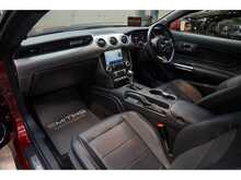 Ford Mustang V8 GT - U55728