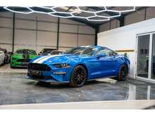 Ford Mustang V8 GT - U55729