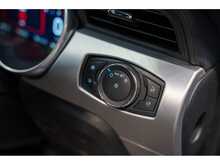 Ford Mustang V8 GT - U55729