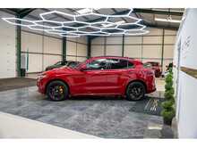 Alfa Romeo Stelvio T Veloce - U55730
