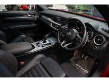 Alfa Romeo Stelvio T Veloce - U55730