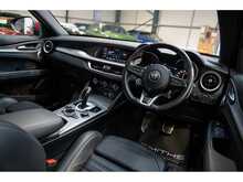 Alfa Romeo Stelvio T Veloce - U55730
