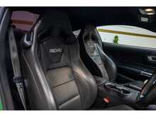 Ford Mustang V8 GT - U55751