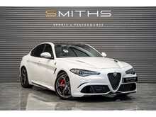 Alfa Romeo Giulia V6 Bi-Turbo Quadrifoglio - U55762