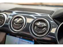 Ford Mustang V8 GT - U55781