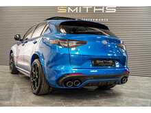 Alfa Romeo Stelvio V6 Bi-Turbo Quadrifoglio - U55794