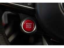 Alfa Romeo Stelvio V6 Bi-Turbo Quadrifoglio - U55794