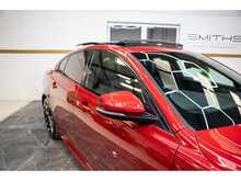 Jaguar XE P300i R-Dynamic HSE - U55795