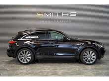 Infiniti QX70 d V6 Ultimate - U55796