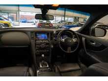 Infiniti QX70 d V6 Ultimate - U55796