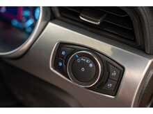 Ford Mustang V8 GT - U55824