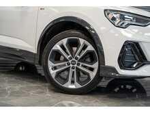 Audi Q3 TFSIe Black Edition - U55835
